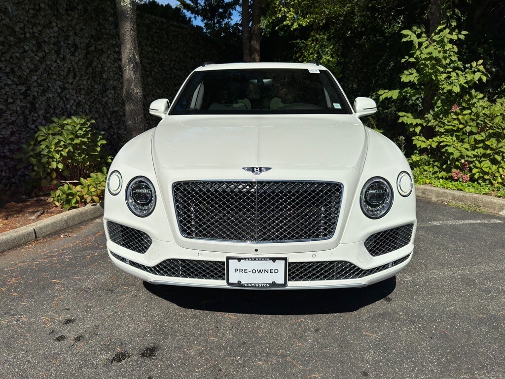 2020 Bentley Bentayga V8 photo 2