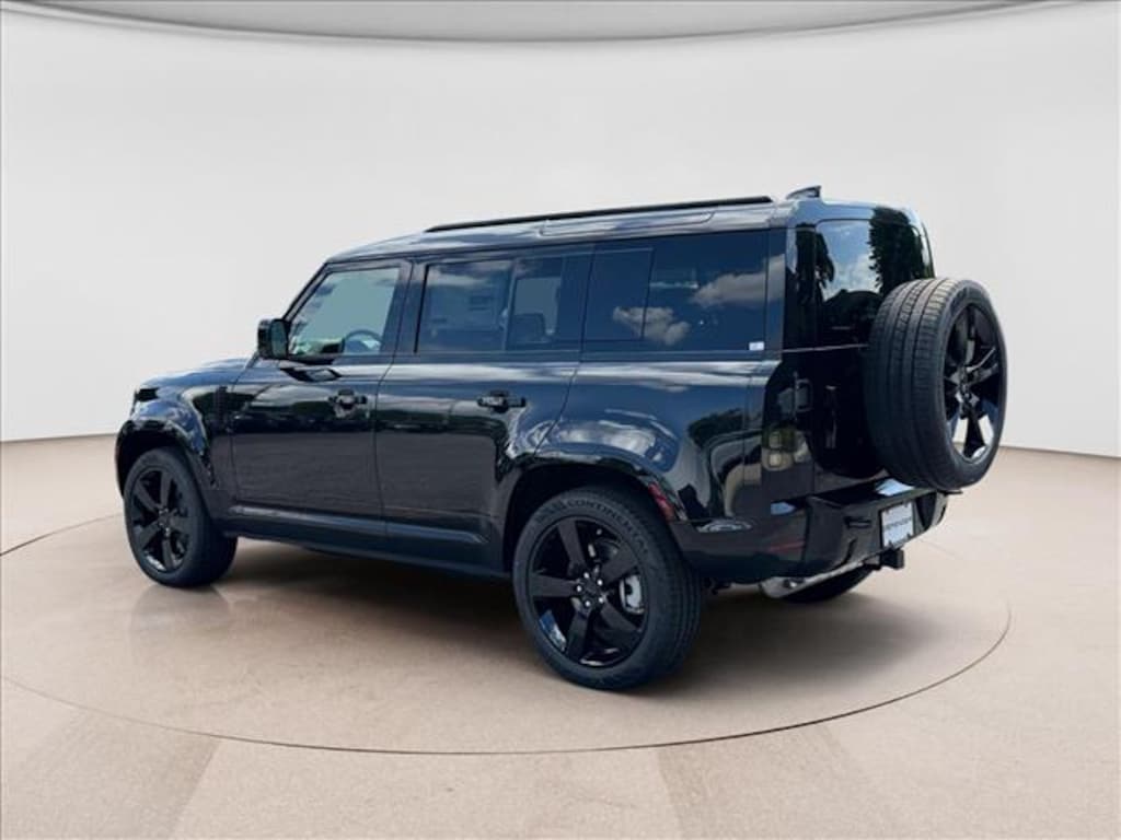 New 2026 Land Rover Defender 110 X-Dynamic SE SUV