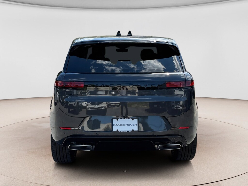New 2027 Land Rover Range Rover Sport Dynamic SE SUV