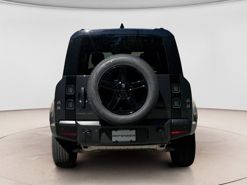 New 2026 Land Rover Defender 110 X-Dynamic SE SUV