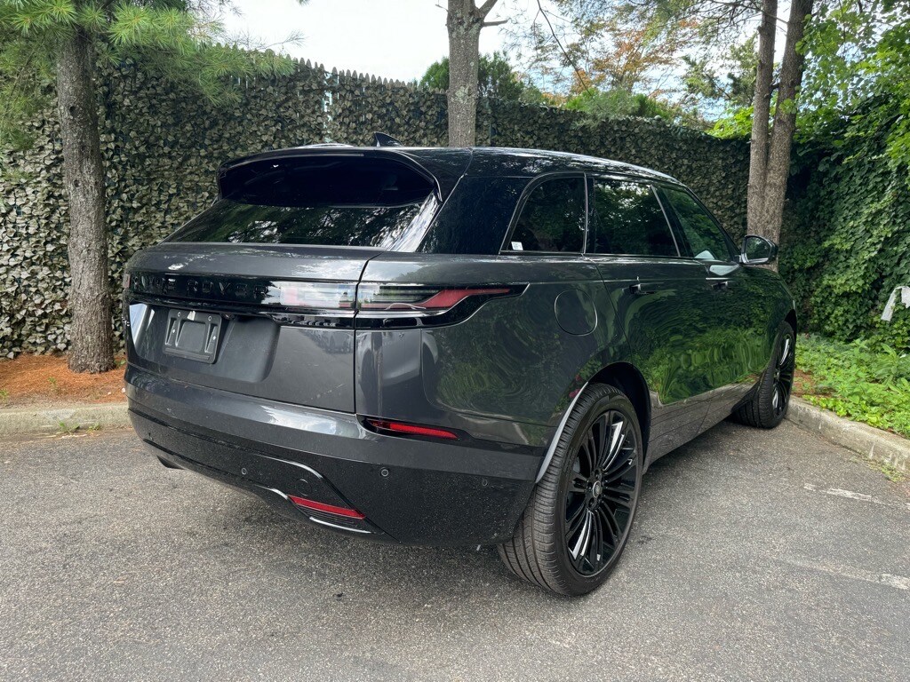 2026 Land Rover Range Rover Velar P400 Dynamic SE photo 3