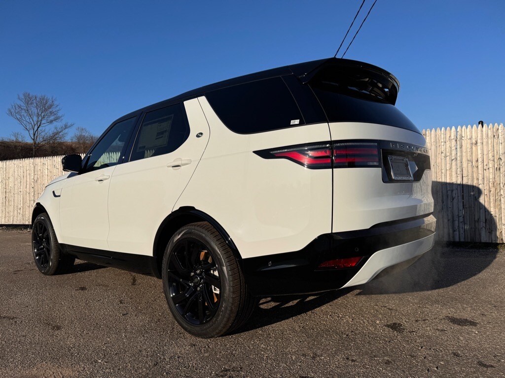 2025 Land Rover Discovery SE photo 2