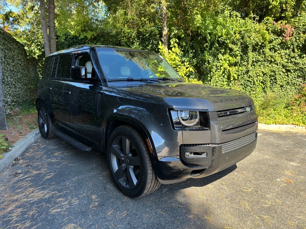 New 2025 Land Rover Defender 110 V8 SUV