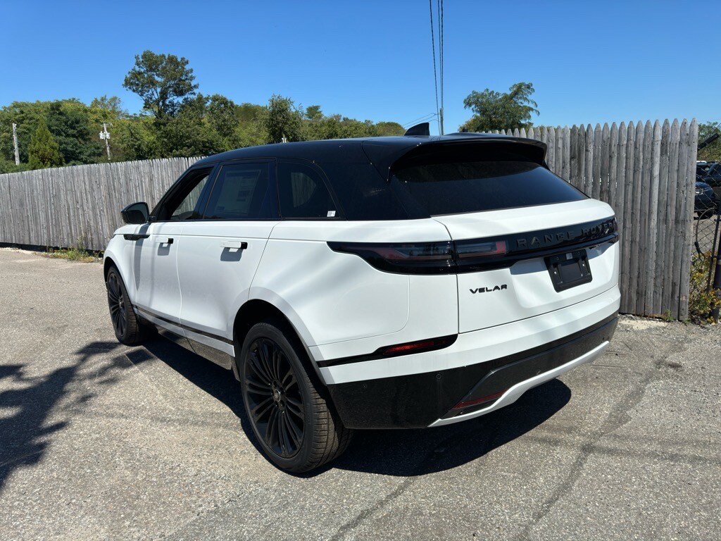 2026 Land Rover Range Rover Velar P400 Dynamic SE photo 2