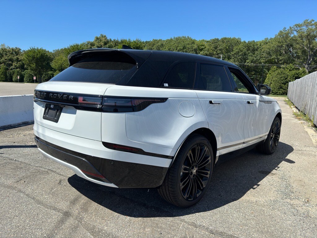 2026 Land Rover Range Rover Velar P400 Dynamic SE photo 3