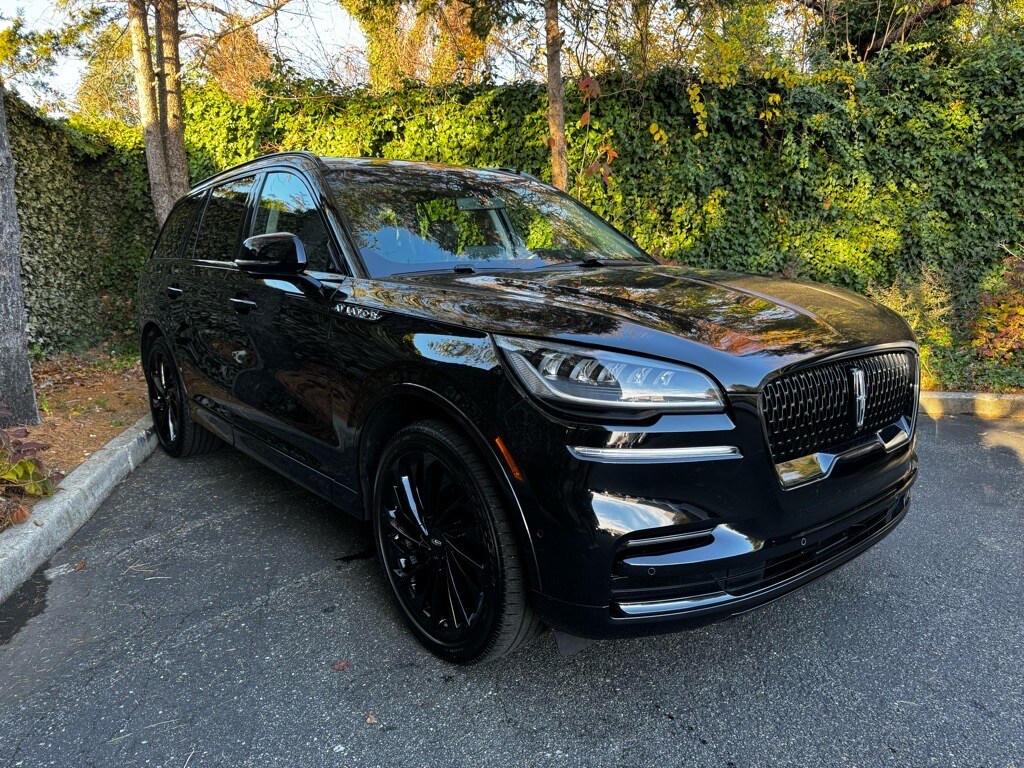 2023 Lincoln Aviator Reserve photo 3