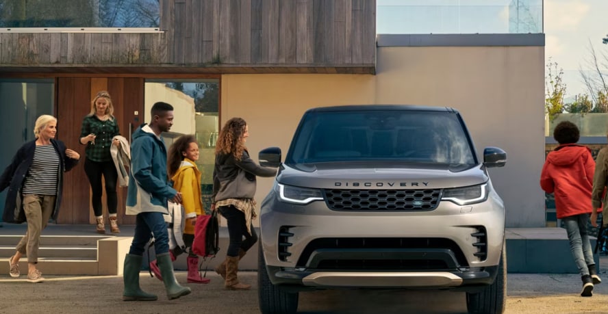 Shop New Discovery Trim Levels at a Luxury SUV dealer in Huntington, NY.png