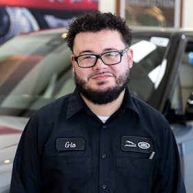 Staff member Giovanni Batista from ID_e73e3a4a1cdb