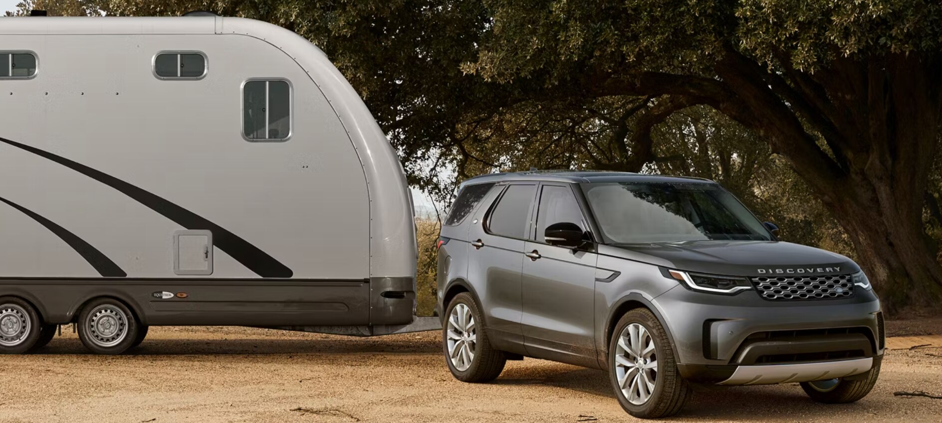 Discovery hauling a trailer 