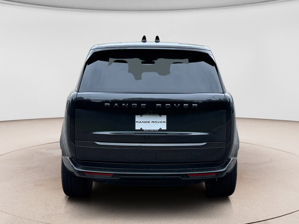 New 2026 Land Rover Range Rover SE Phev SUV