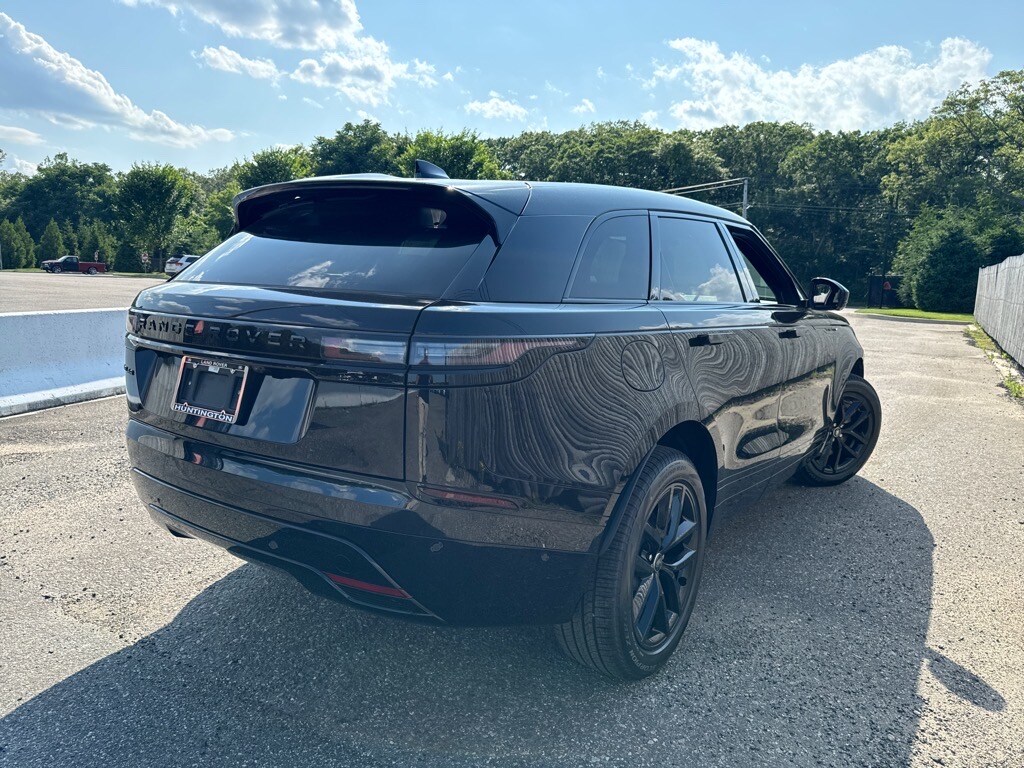 2026 Land Rover Range Rover Velar P250 Dynamic SE photo 3