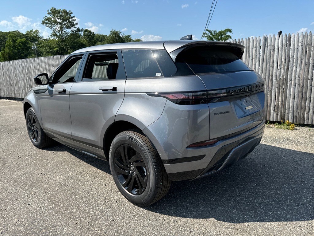 2026 Land Rover Range Rover Evoque Dynamic SE photo 2