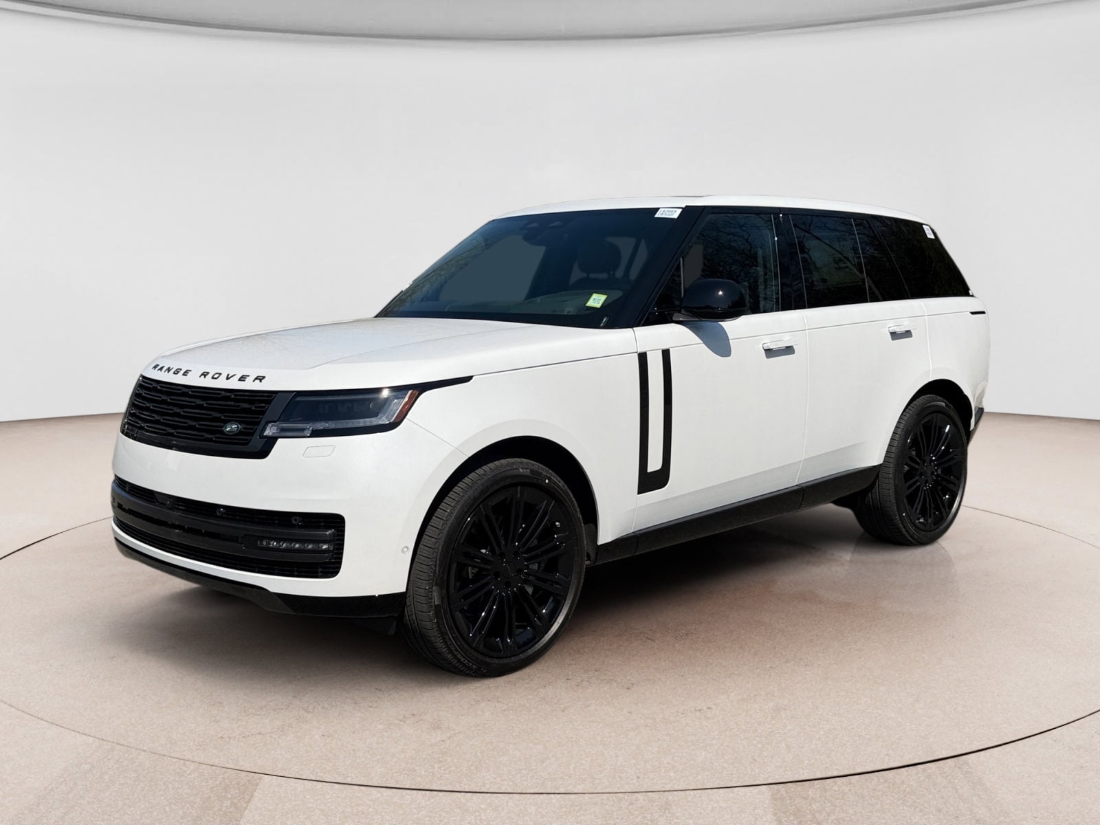 2026 Land Rover Range Rover 3.0 SE SWB's photo