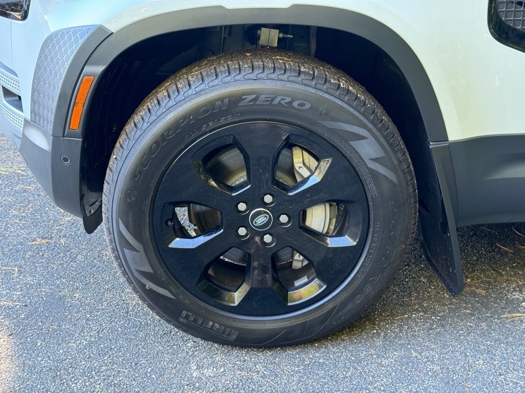 New 2025 Land Rover Defender 110 S SUV