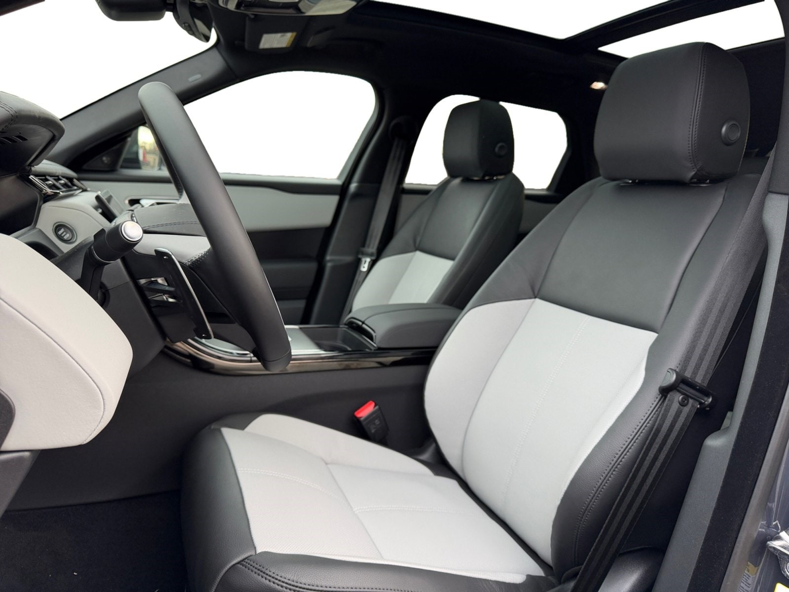2026 Land Rover Range Rover Velar Dynamic SE - Photo 10