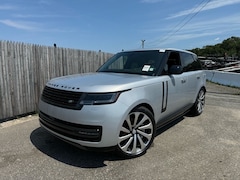 2025 Land Rover Range Rover SE SUV