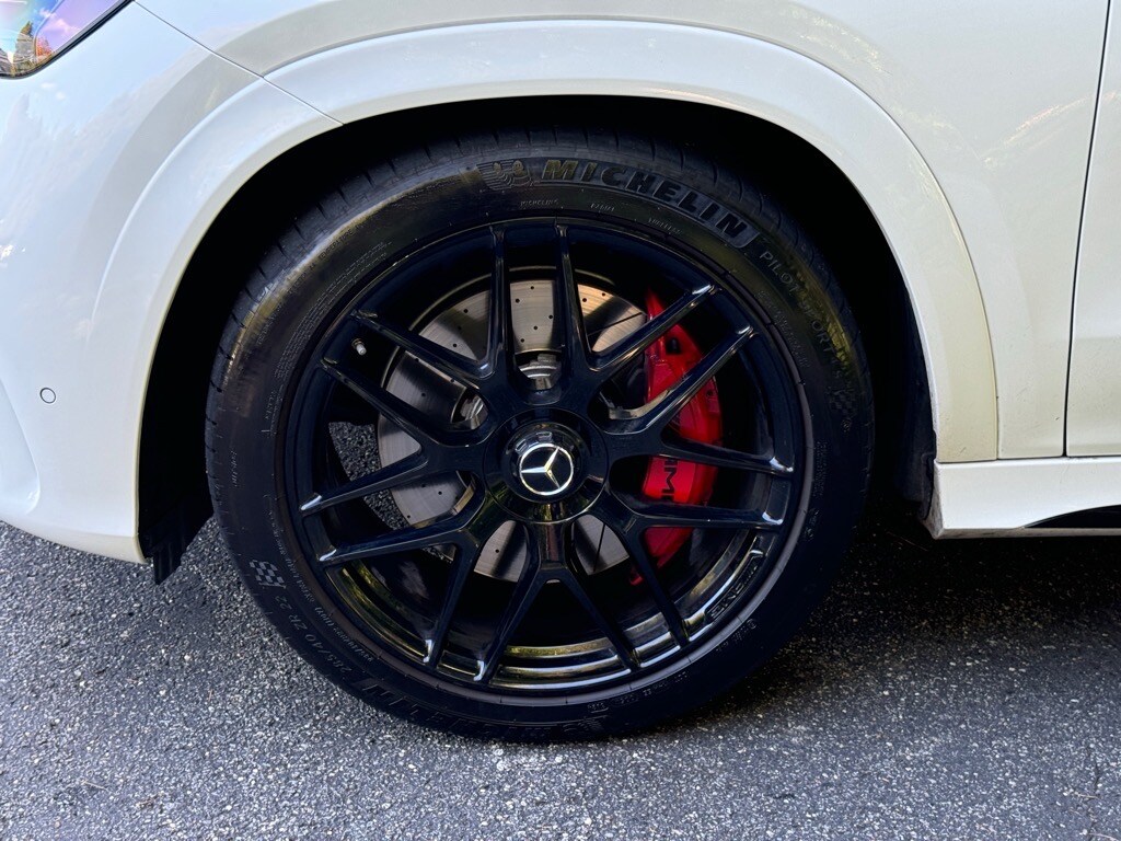 2024 Mercedes Benz GLE 63 AMG 4MATIC photo 3