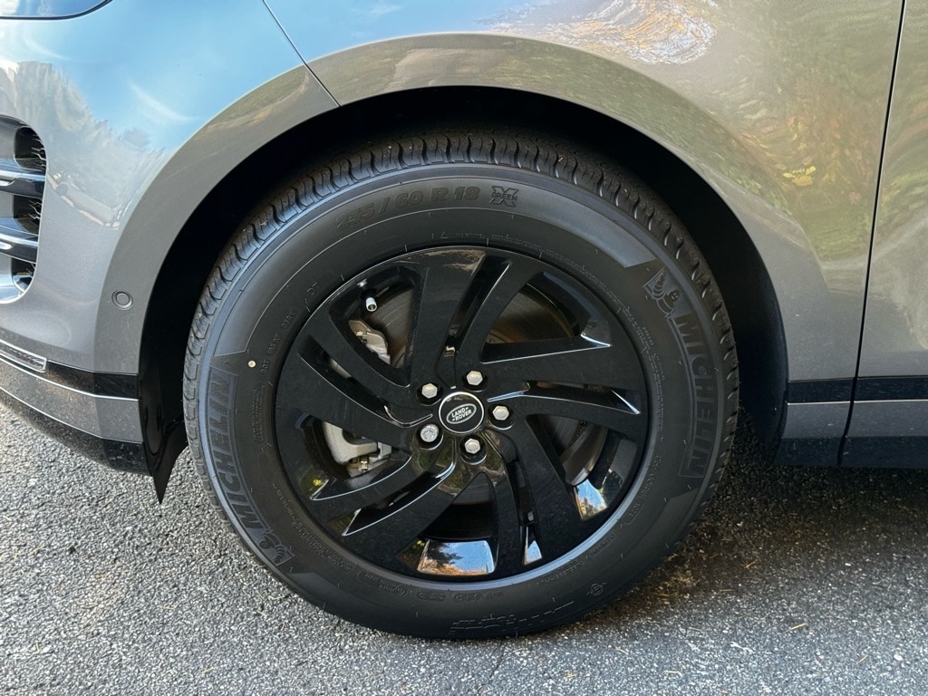 New 2026 Land Rover Range Rover Evoque Dynamic SE SUV