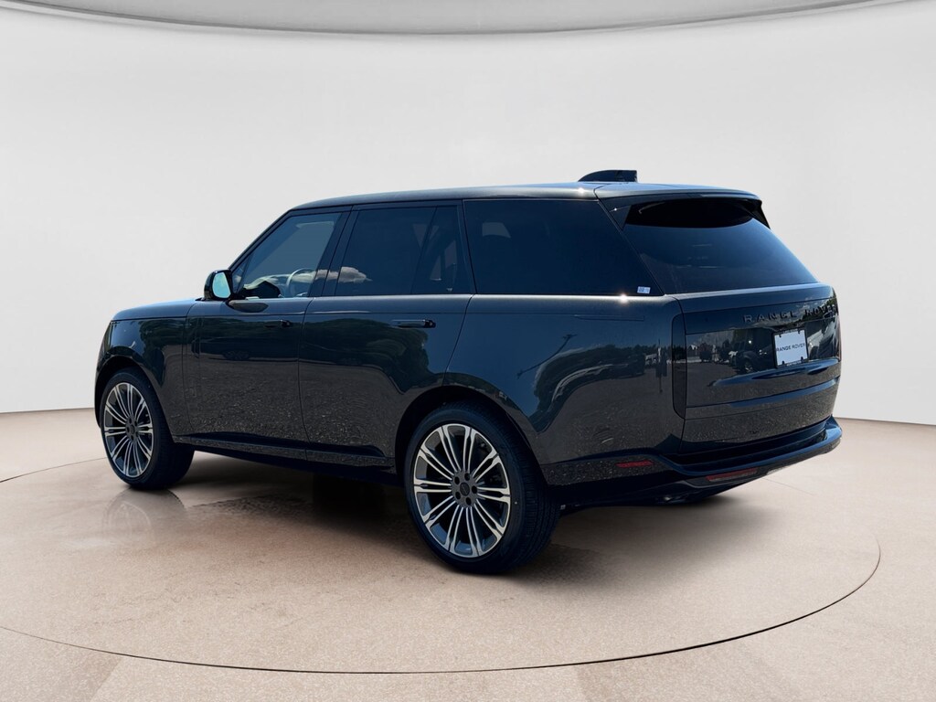New 2026 Land Rover Range Rover SE SUV