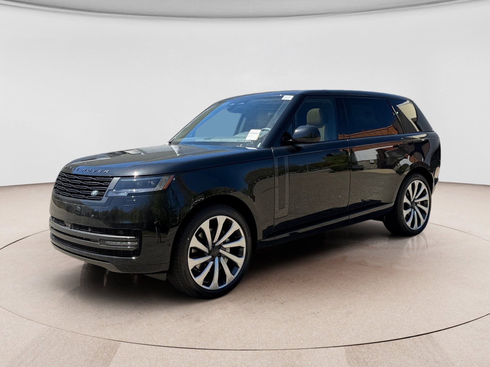 2026 Land Rover Range Rover 3.0 SE LWB 7's photo