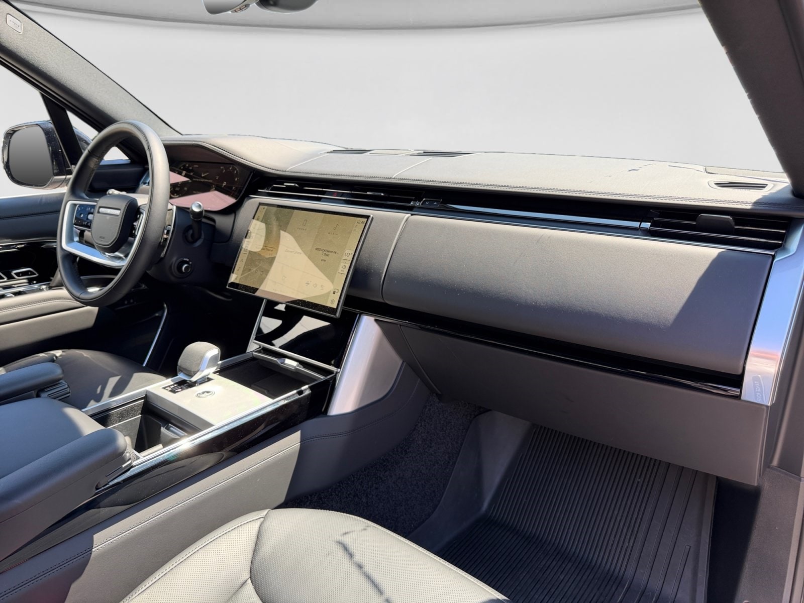 2025 Land Rover Range Rover SE - Photo 22