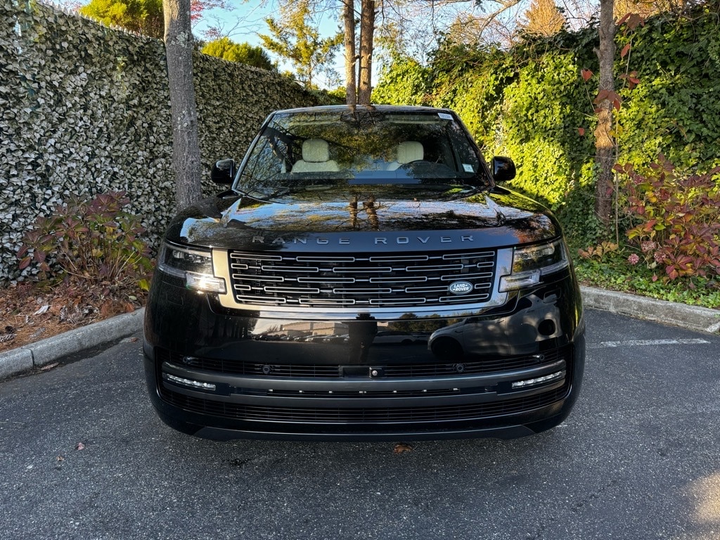 Used 2025 Land Rover Range Rover SE SUV