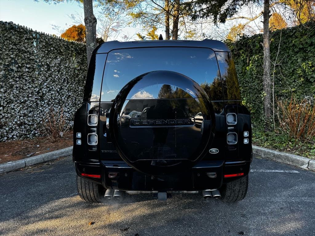 Used 2023 Land Rover Defender 110 V8 SUV