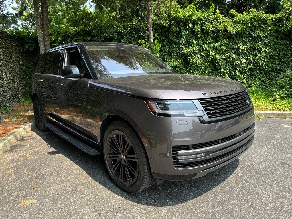 2023 Land Rover Range Rover First Edition photo 2