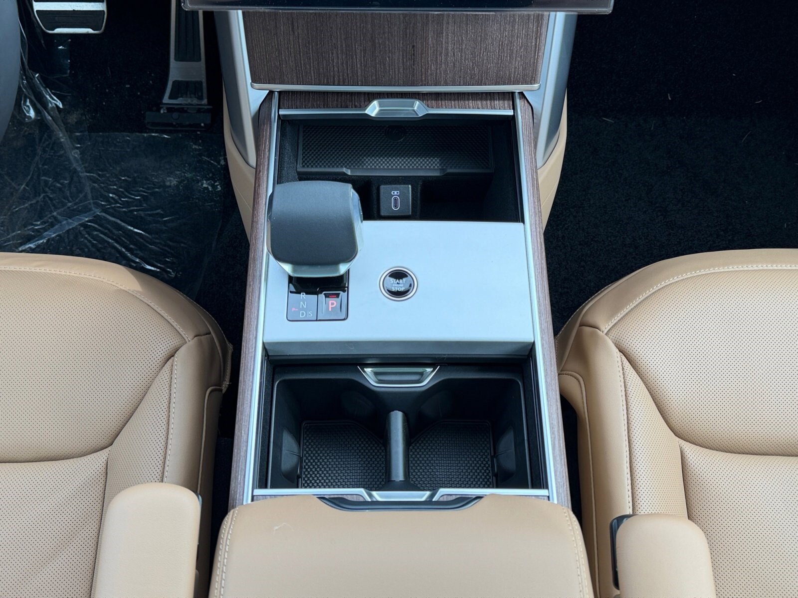 2026 Land Rover Range Rover SE - Photo 15