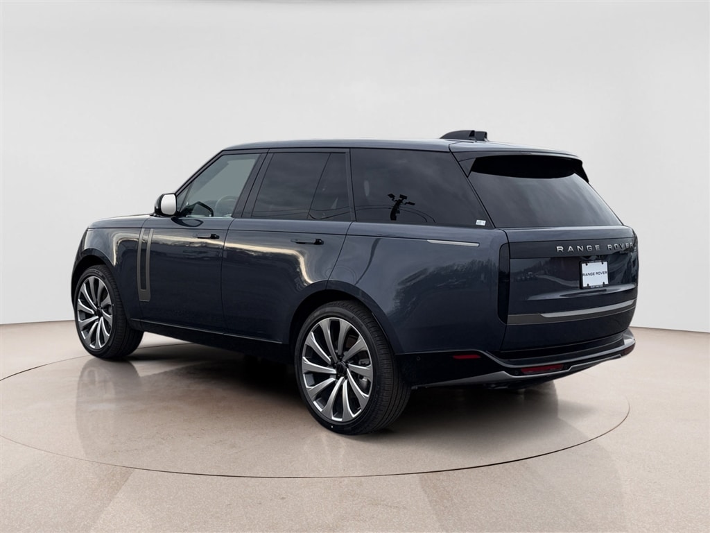 New 2026 Land Rover Range Rover SE SUV