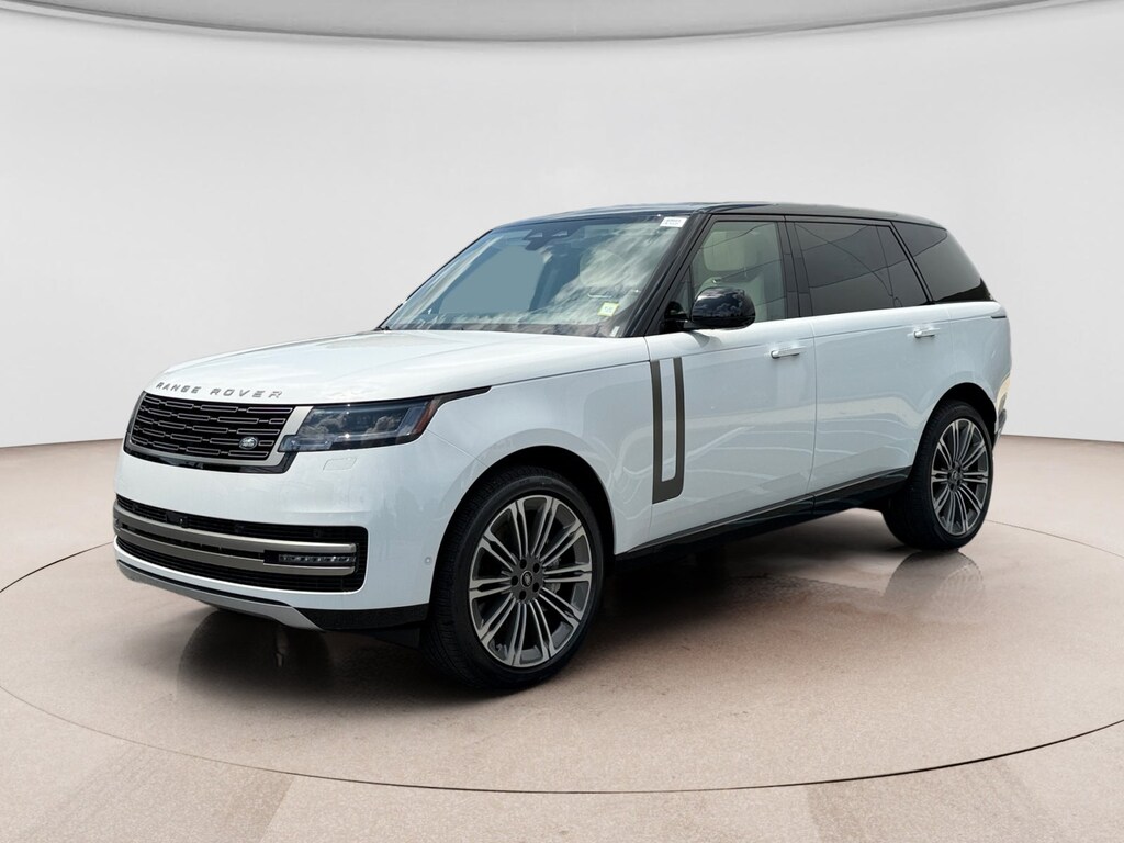 New 2026 Land Rover Range Rover SE LWB 7-Seats / V8 SUV