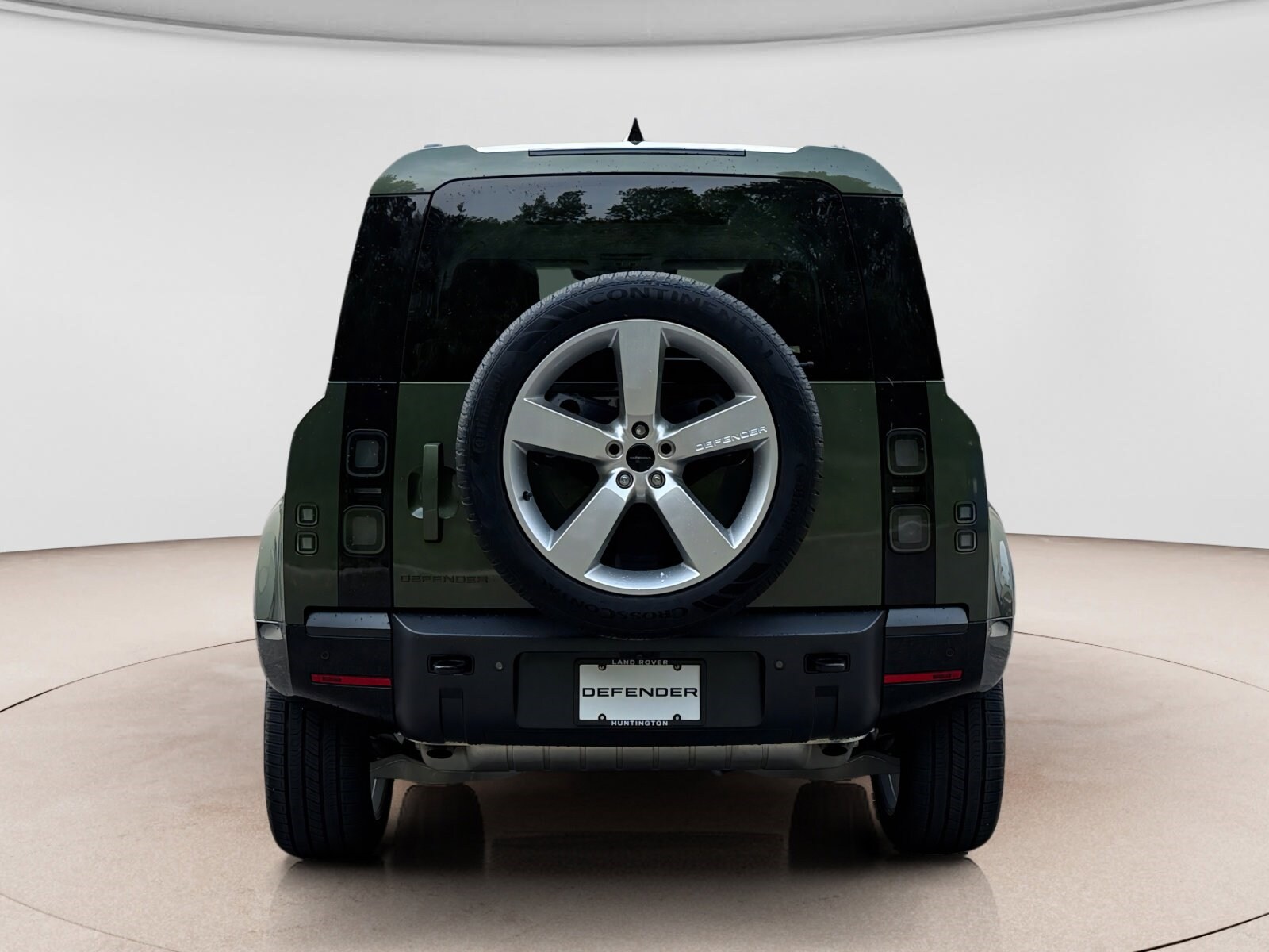 2026 Land Rover Defender X-Dynamic SE - Photo 4