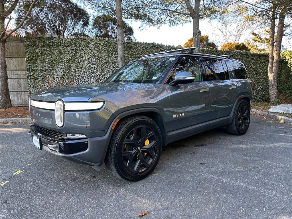 2023 Rivian R1S Adventure's photo