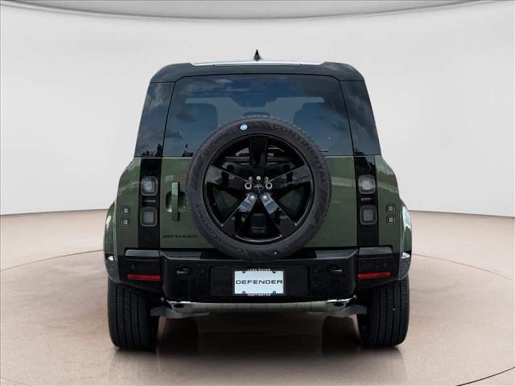 New 2026 Land Rover Defender 110 X-Dynamic SE SUV