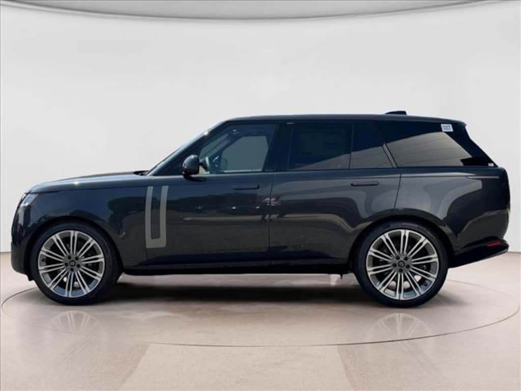 New 2027 Land Rover Range Rover SE SUV