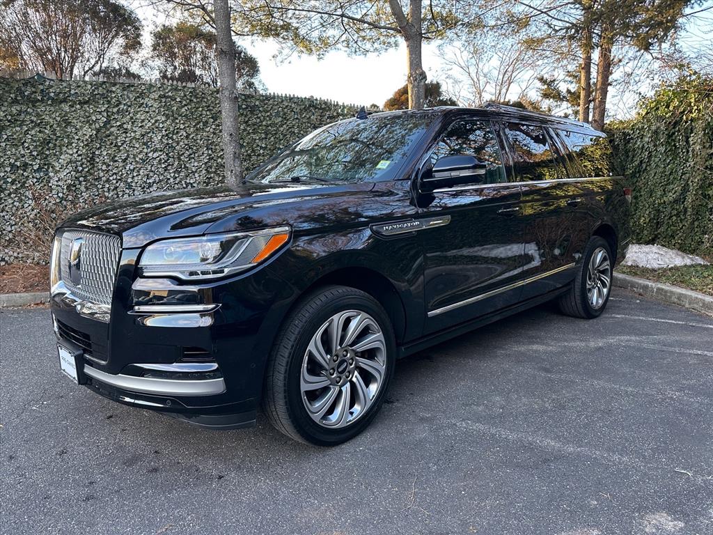 2023 Lincoln Navigator Reserve's photo