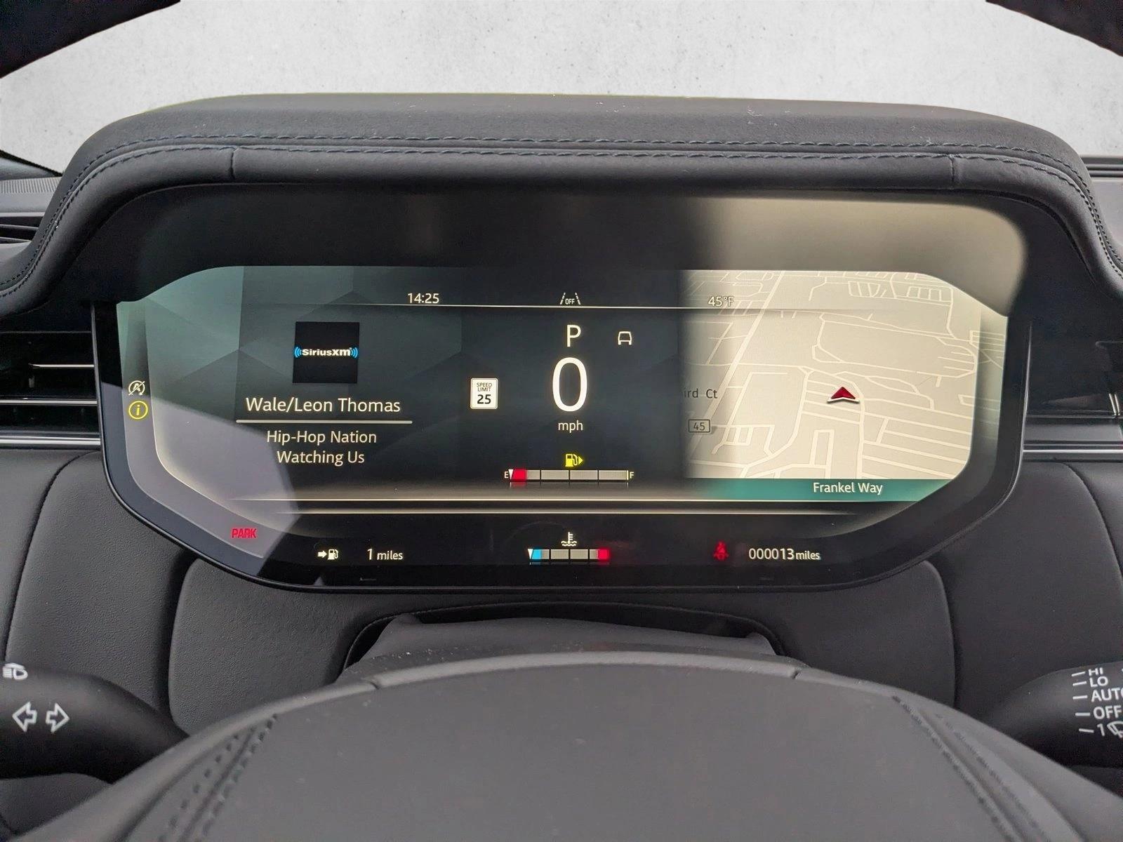 2025 Land Rover Range Rover SE - Photo 11