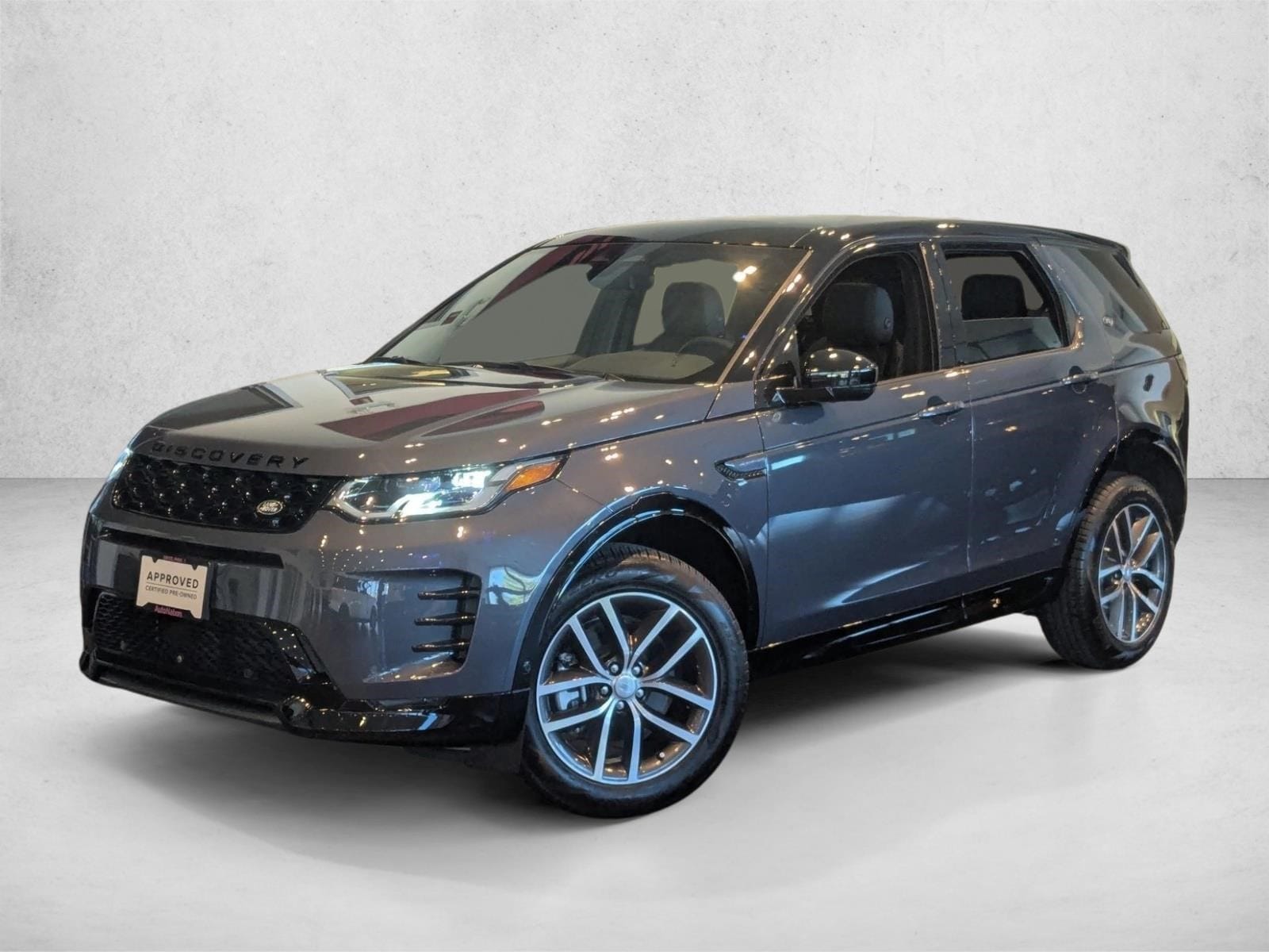 2024 Land Rover Discovery Sport Dynamic SE's photo