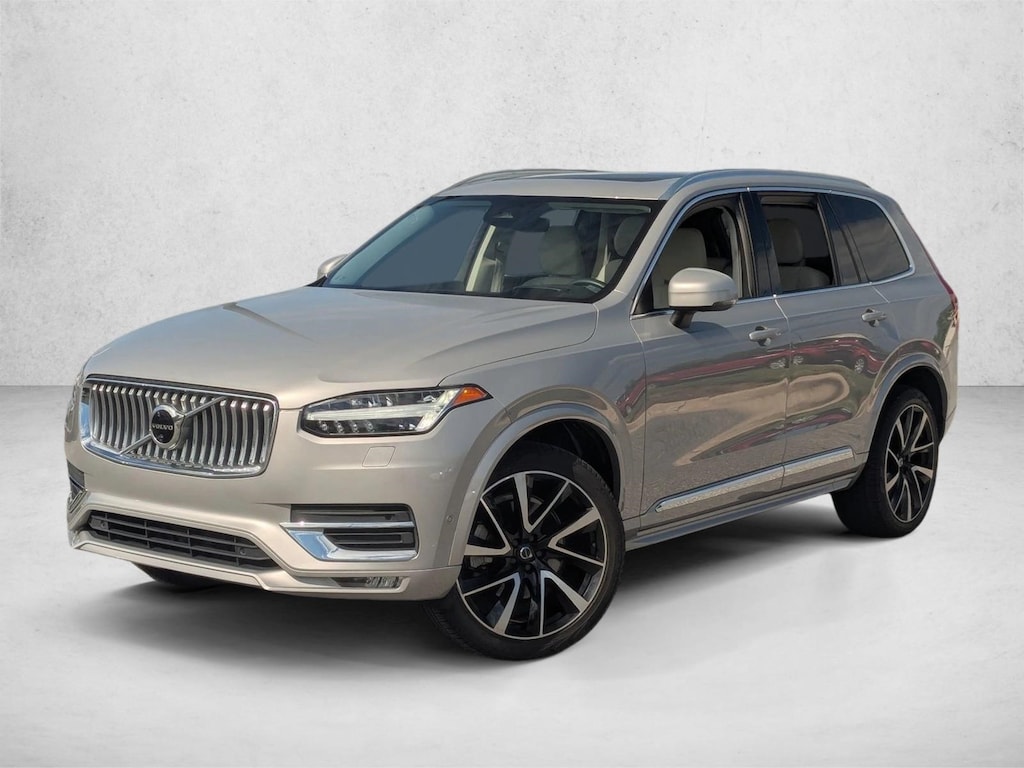 Used 2023 Volvo XC90 B5 AWD Plus SUV