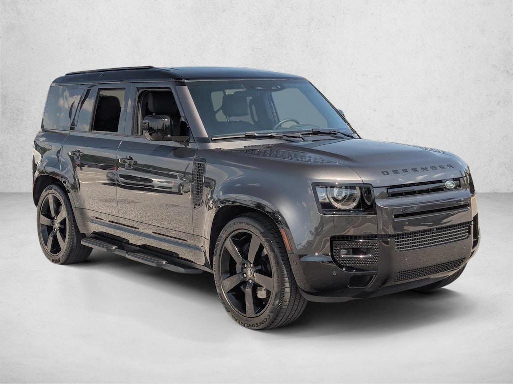 Used 2025 Land Rover Defender 110 X-Dynamic SE SUV