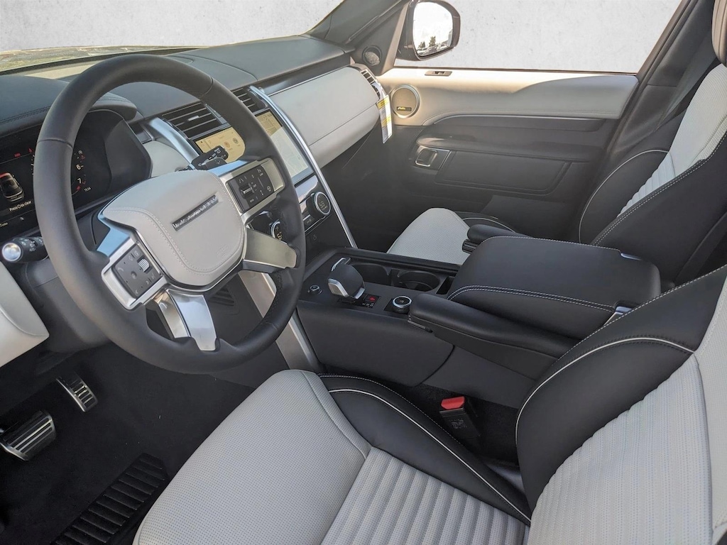 Used 2024 Land Rover Discovery P360 Metropolitan Edition SUV