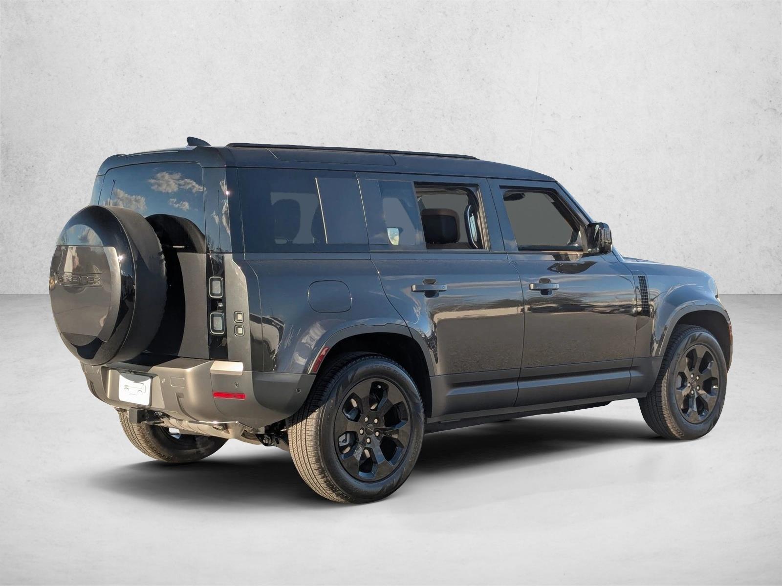 2026 Land Rover Defender 110 S photo 2