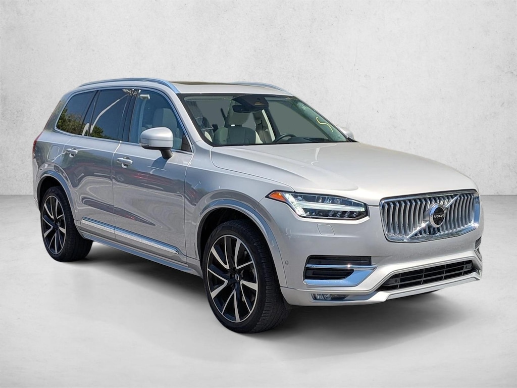 Used 2023 Volvo XC90 B5 AWD Plus SUV