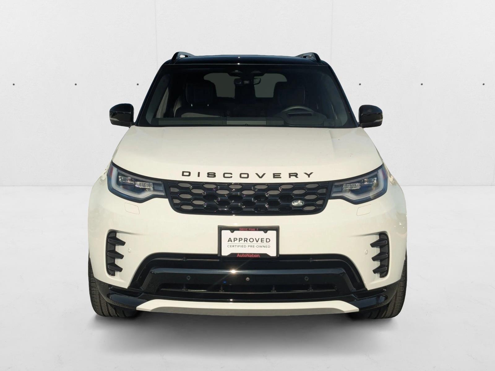 2024 Land Rover Discovery P300 Dynamic SE photo 2