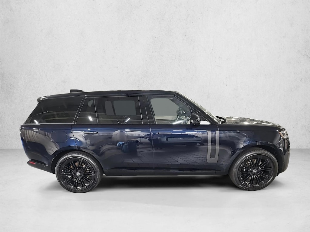 New 2025 Land Rover Range Rover P530 SE 7 Seat SUV