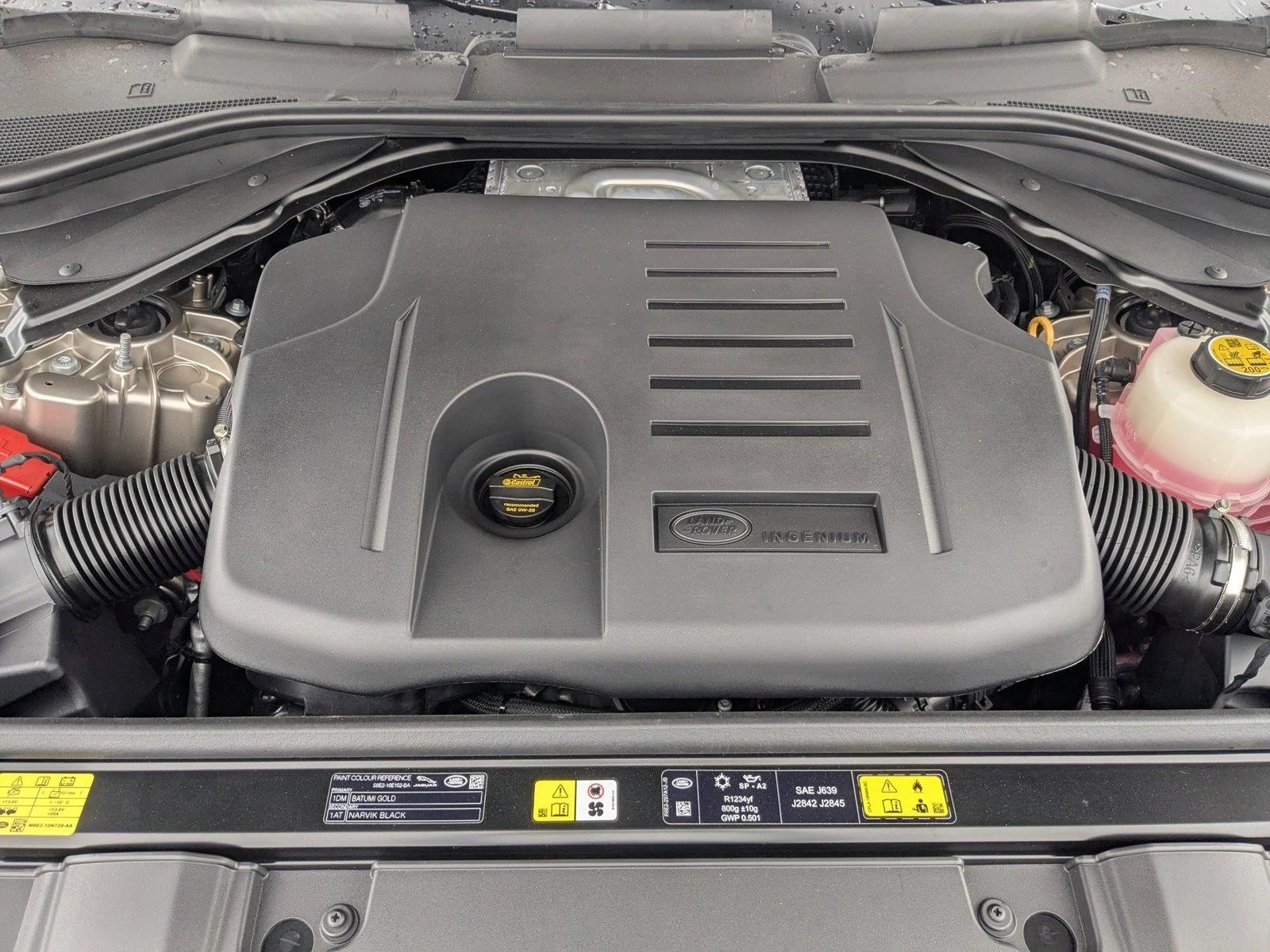 2025 Land Rover Range Rover SE - Photo 18