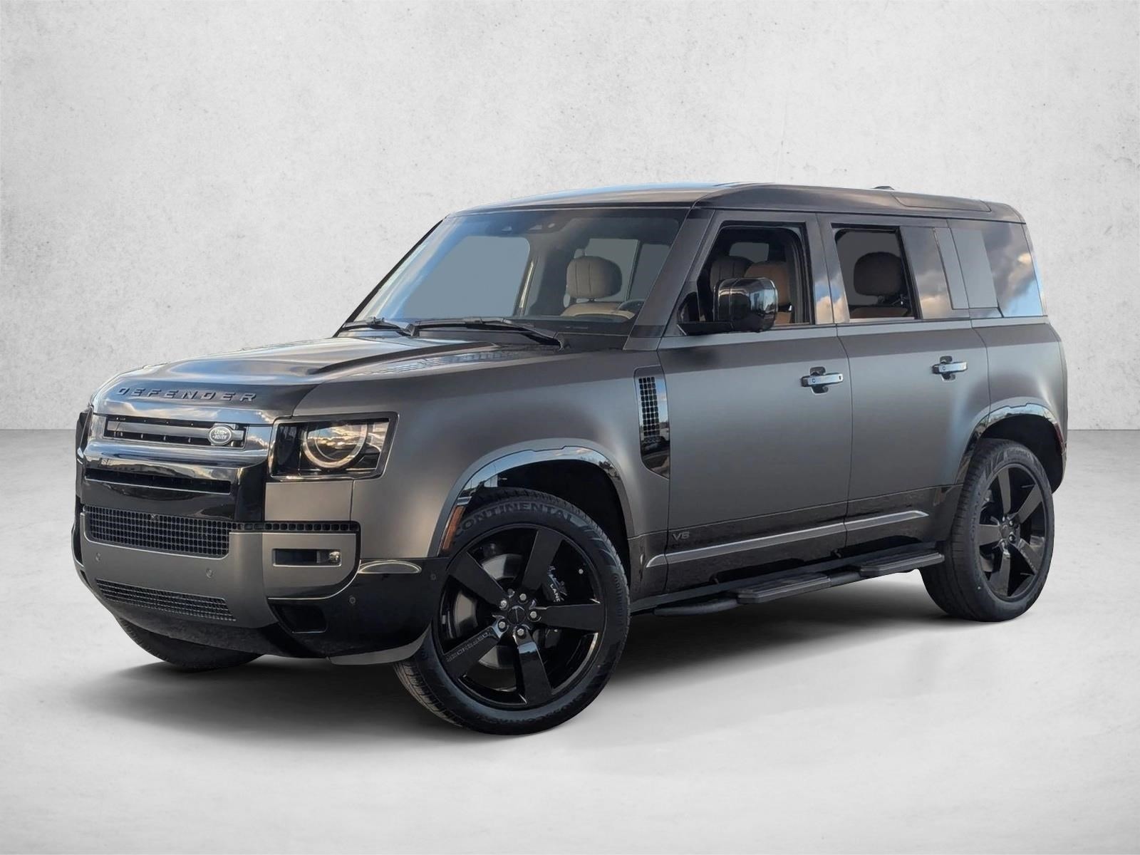 2026 Land Rover Defender V8's photo