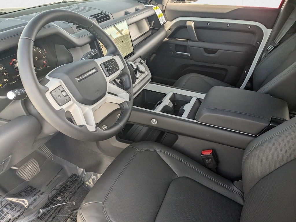 Used 2025 Land Rover Defender 110 X-Dynamic SE SUV