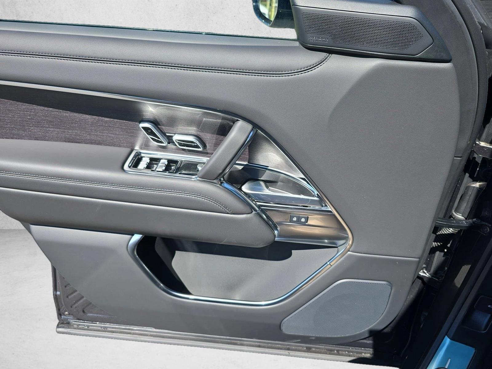 2026 Land Rover Range Rover SE - Photo 27