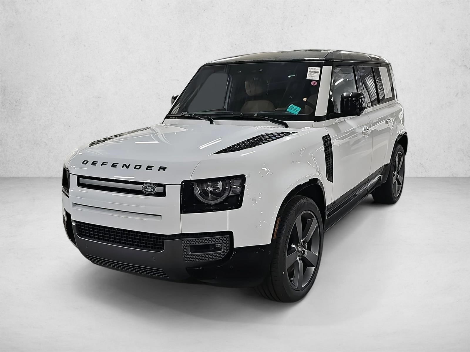 2025 Land Rover Defender V8's photo